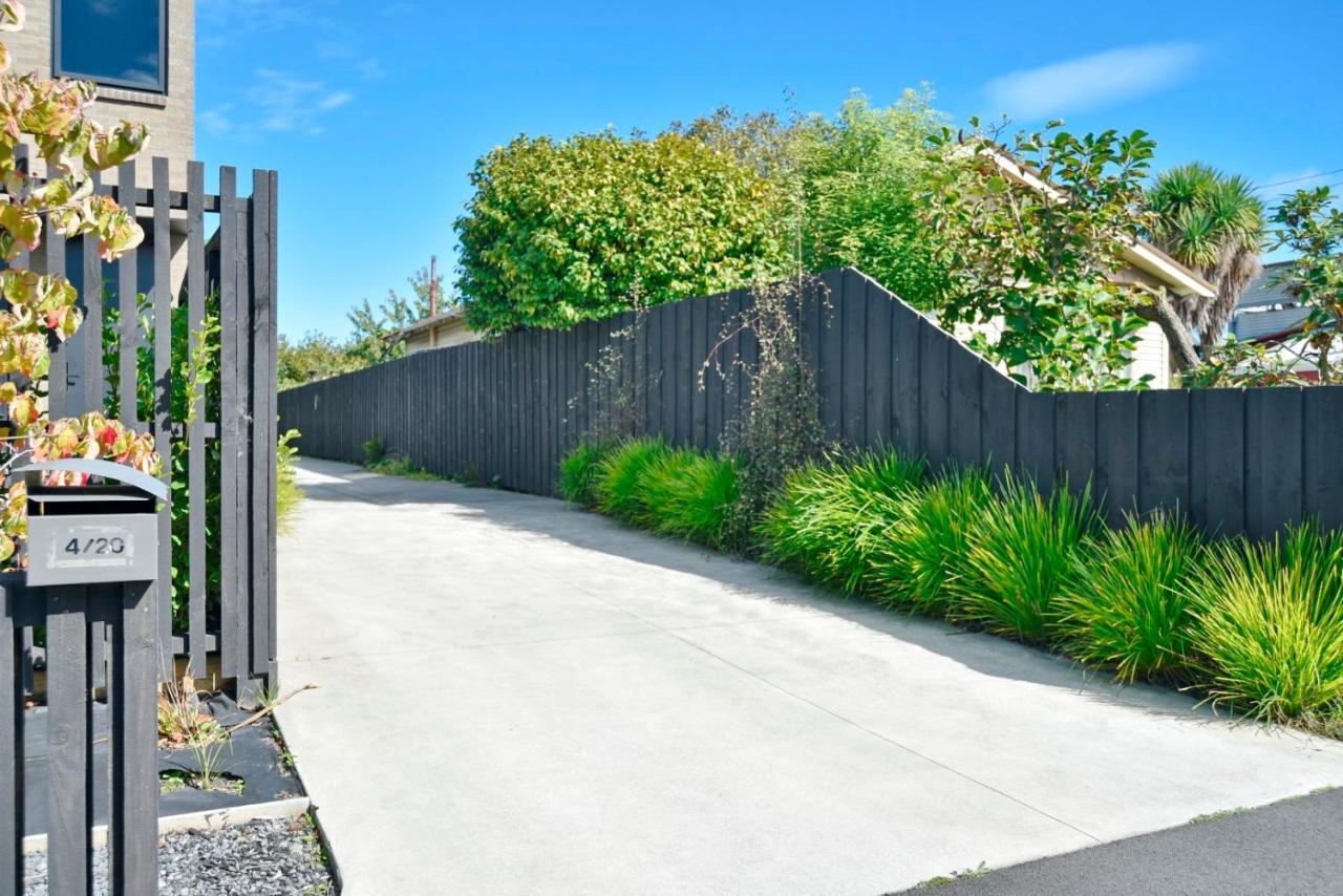 Dickens St - Christchurch Holiday Homes Eksteriør bilde