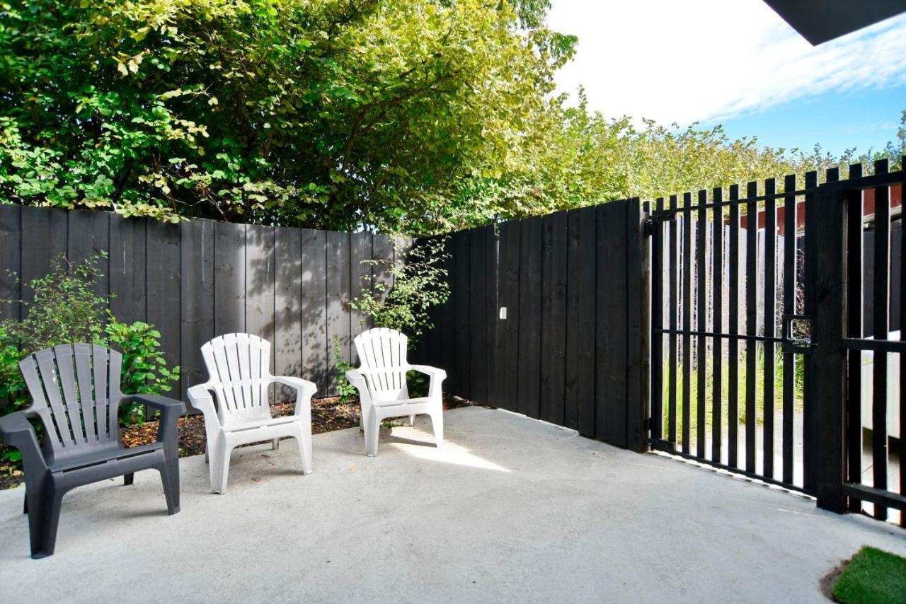 Dickens St - Christchurch Holiday Homes Eksteriør bilde