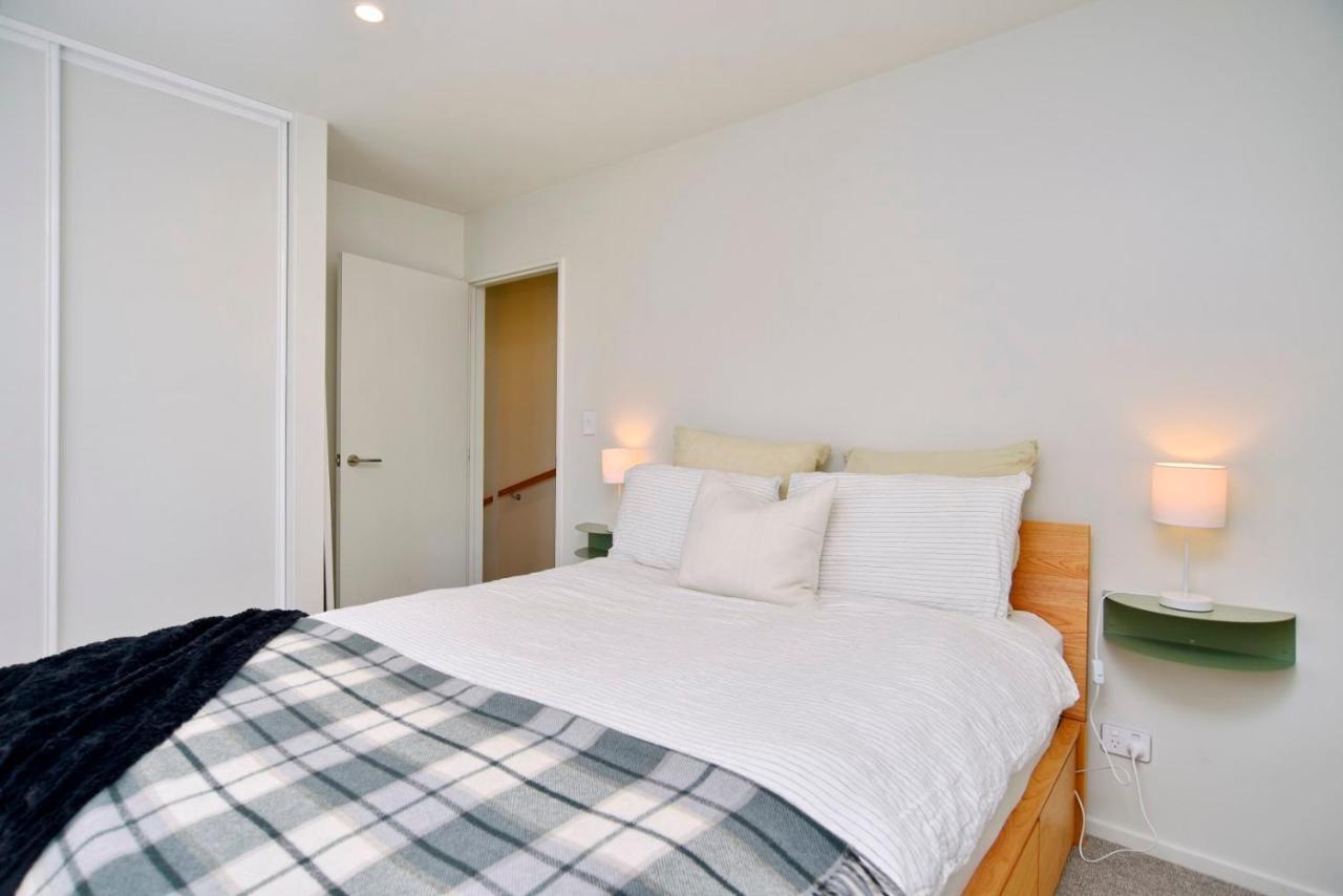 Dickens St - Christchurch Holiday Homes Eksteriør bilde